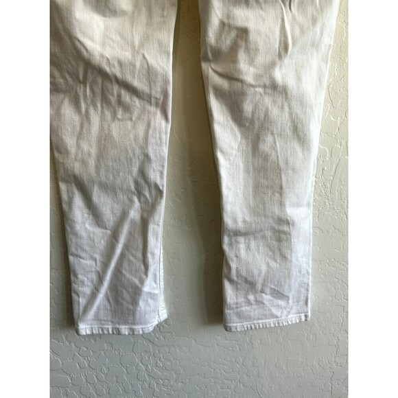 White House Black Market Slim Crop Distressed White Denim Jeans Size 2 minimal - Picture 5 of 16
